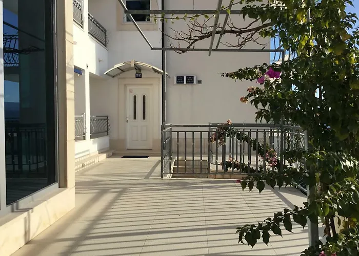 Apartament Ivan Stanici *